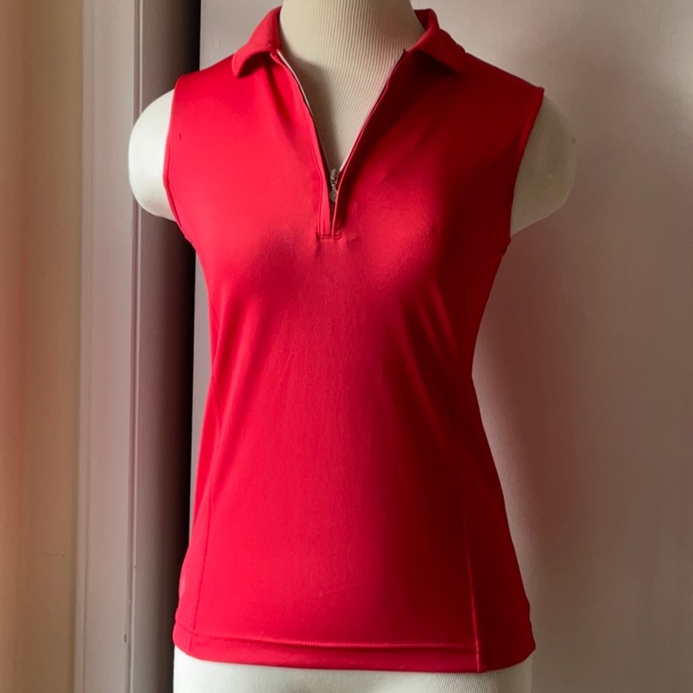 Sleeveless Golf Shirt